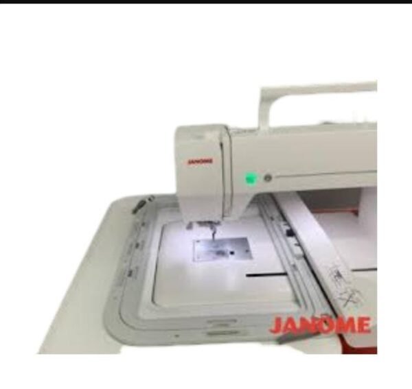 MC550E BORDADORA JANOME - Imagen 13