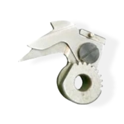 Cuchilla 540472 para máquina de coser industrial, diseñada para cortar hilo o tela con precisión y durabilidad.