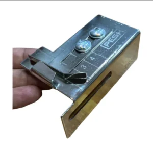 Accesorio dobladillo W500 para máquinas de coser, ideal para crear acabados precisos y uniformes.