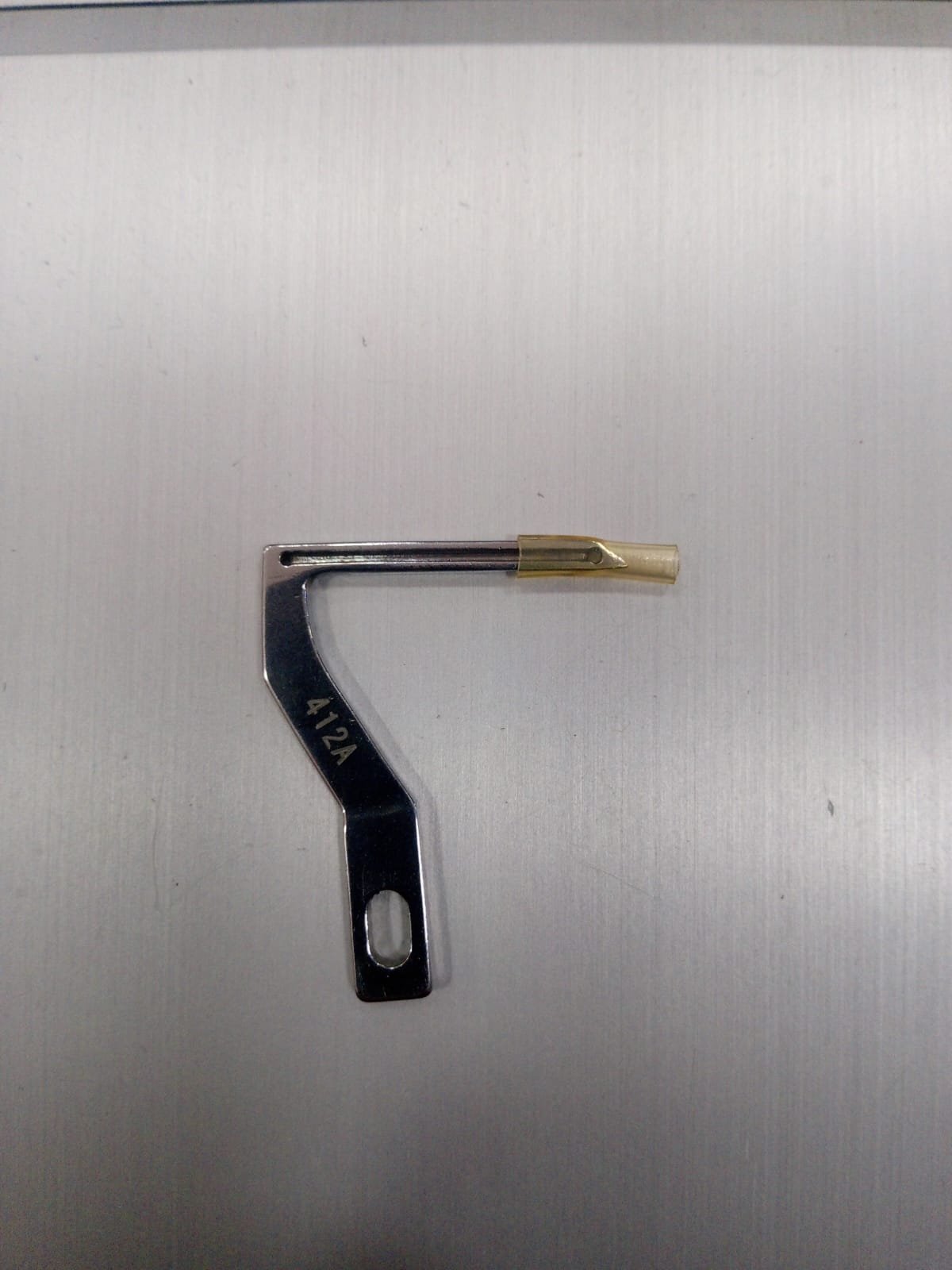 Looper Inferior 412A para Overlock Baby Lock - Imagen 4