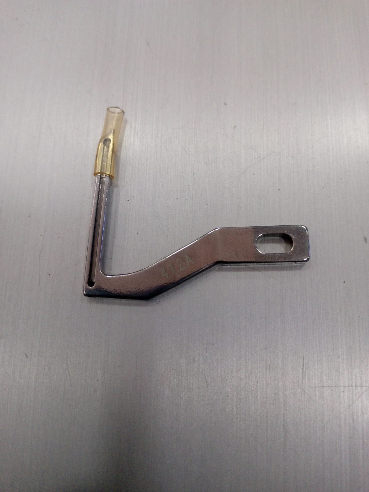 Looper Inferior 412A para Overlock Baby Lock - Imagen 2