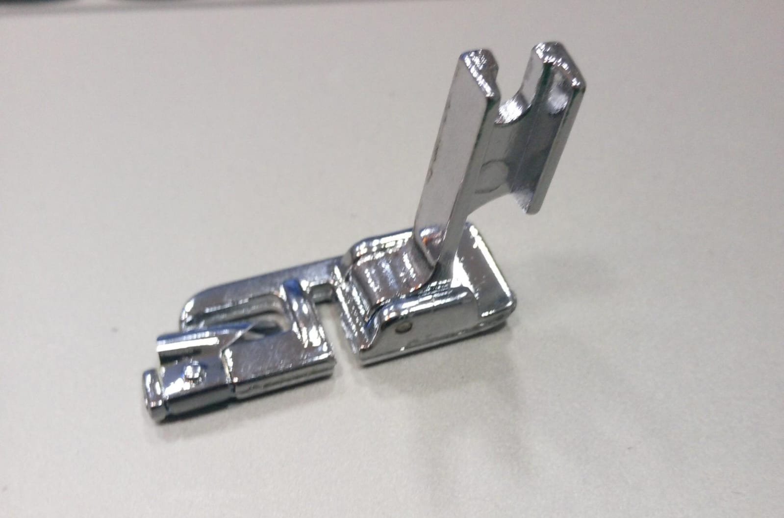 Prensatela Rollito para Máquina CY-720H - Imagen 3