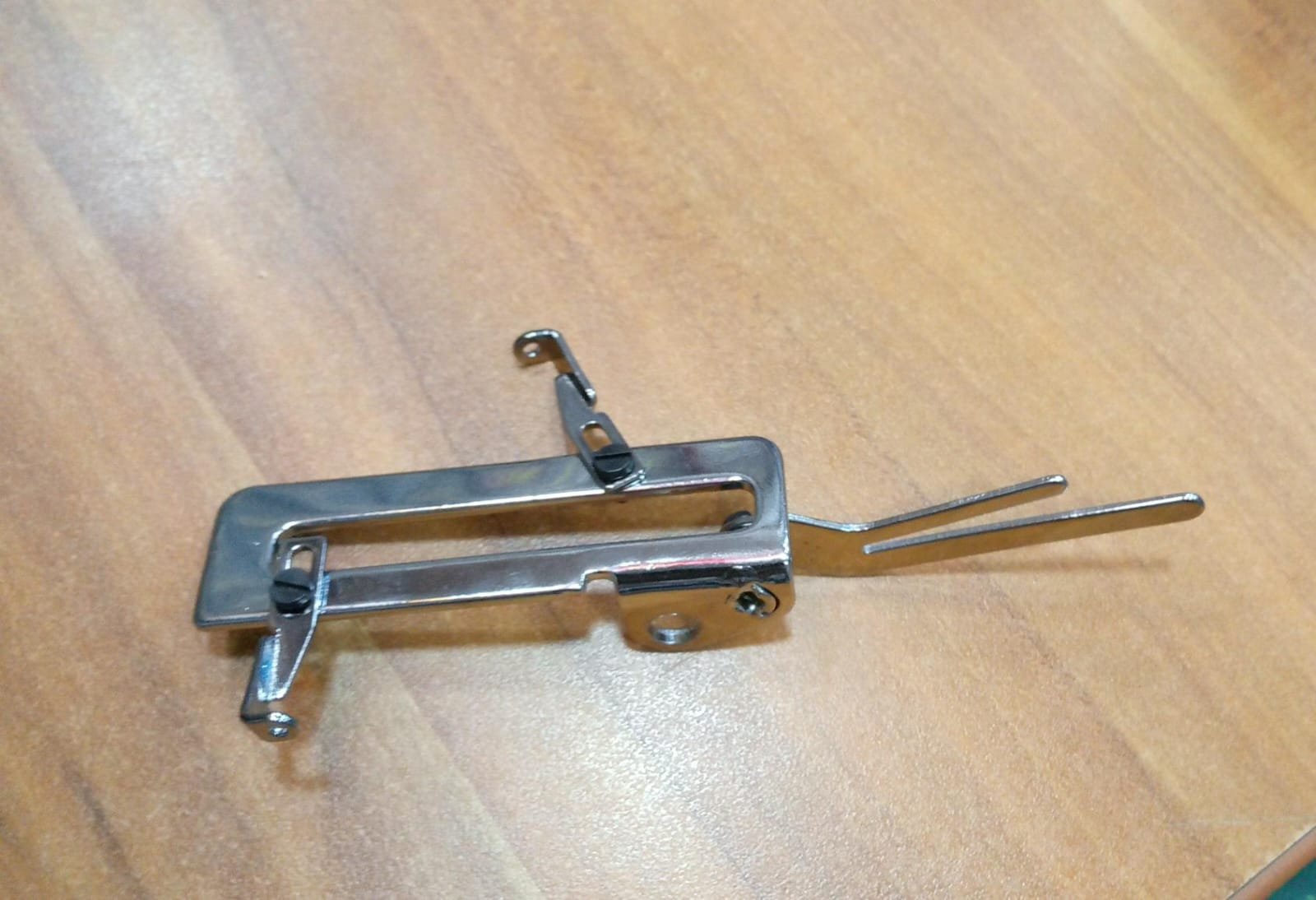 Guía Hilos KN24-A para Leva de Seguridad 757 - Imagen 2