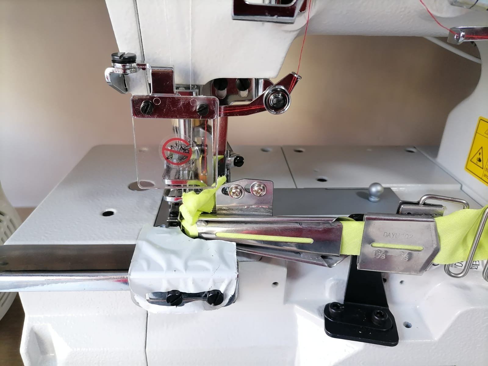 Recubridora Mecatrónica Kansew KS767D-02 - Imagen 3